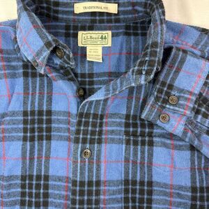 LL Bean Flannel Men's Medium Plaid‎ Traditional Fit Button Down Shirt Outdoors